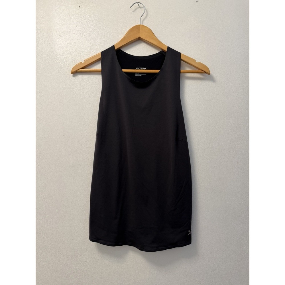 Arcteryx Black Tank Top Sleeveless with Logo Women's Size Medium Hiking Workout
